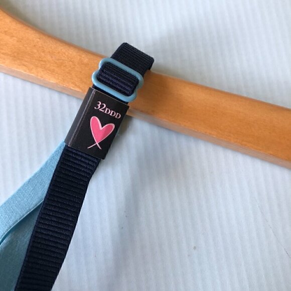 Victoria's Secret Push Up Bra Blue Lacy Lattice Criss Cross Back NWT 32DDD / 32F - Picture 2 of 4